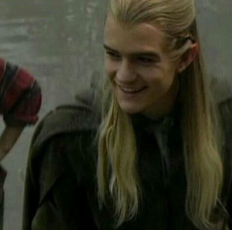 Legolas Hot Smile, Legolas Smiling, Legolas Smile, Legolas Funny Faces, Legolas The Hobbit, Legolas Hot, Legolas Lord Of The Rings, Legolas Funny, Lord Of The Rings Legolas