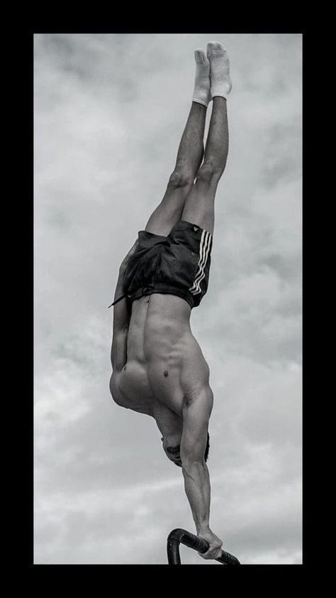 Calisthenics Wallpaper, Calisthenics Photography, Beginner Calisthenics Workout Plan, Beginner Calisthenics Workout, Handstand Calisthenics, Calisthenics Athletes, Beginner Calisthenics, Body Revolution, Calisthenics Workout For Beginners