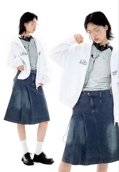 90s Japanese Fashion Magazine, Japanese Outfits Casual, 2000s Fashion Magazine, Grunge Outfits Y2k, Outfits Y2k Grunge, Y2k Chinese, 90s Japanese Fashion, Japanese 90s, Y2k Acubi