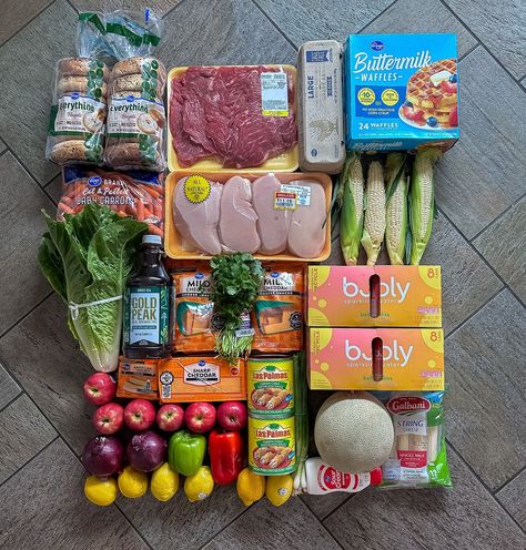 🛒 WEEKLY GROCERY HAUL + MEAL PLAN 🛒 This week’s haul looks a little different than normal. My kids go back to school Wednesday so Tuesday we will do a separate shopping trip for all their lunchbox items and snacks. It’s our yearly tradition!🙌 Last weekend I did a big freezer stock-up with tons of breakfast foods, so I really only needed to shop for dinners and things we were out of. Last week’s meal plan changed a lot and I was able to move a few meals over from last week. I already had ... How To Grocery Shop, Freezer Stock, Groceries Aesthetic, Healthy Grocery Haul, Healthy Grocery Shopping, Simple Eating, Healthy Lunch Snacks, Weekly Grocery, Healthy Swaps