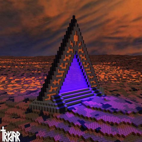 Minecraft Trippy Builds, Medieval Minecraft Castle Builds, Minecraft Eye Build, Minecraft Nether Portal Design Ideas, Nether Portals Minecraft, Minecraft Fantasy Portal, Minecraft Building Ideas Nether Portal, Minecraft Nether Builds, Minecraft Tunnel Designs