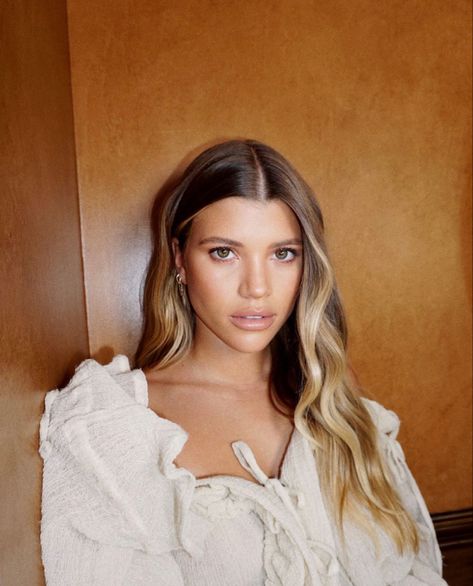 // s o f i a Brown Hair Balayage, Blonde Hair Inspiration, Blonde Hair Looks, Sofia Richie, Hair Color And Cut, Hair Inspo Color, Hair Envy, Wedding Hair And Makeup, Light Brown Hair