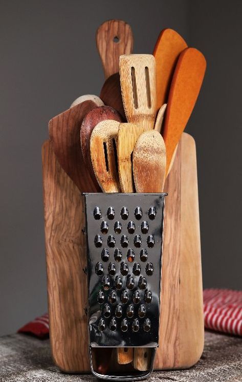 Cheese graters aren't just for cheese. Here are 10 wonderful ways to repurpose them Repurposed Cheese Grater, Cheese Grater Crafts Repurposed, Old Cheese Grater Ideas, Cheese Grater Crafts, Grater Crafts, Kitchen Crafts Diy, Diy Cheese, Vintage Kitchen Utensils, Farmhouse Crafts