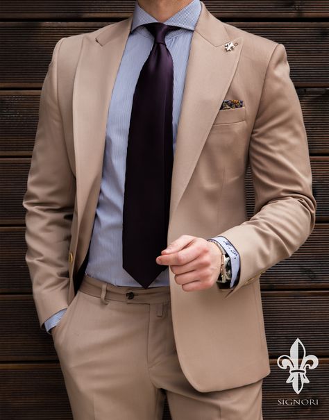 The Essential Khaki Suit. #SIGNORI Biege Suit For Men, Khaki Suit Men Outfit, Khaki Tuxedo, Stylish Suits For Men, Khaki Suits, Khaki Suit, Suit Combinations, Tan Suit, Classy Suits