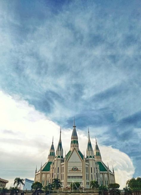 ctto: Ley Marwin on Facebook #IglesiaNiCristo #TemploCentral #INC #ChurchOfChrist #INCWallpaper #Aesthetic #INCWallpaper #Wallpaper Iglesia Ni Cristo Church Aesthetic, Iglesia Ni Cristo Church Wallpaper, Church Aesthetic, Filipino Art, Wallpaper For Android, Church Pictures, Wallpaper Earth, Abstract Wallpaper Design, Slytherin Aesthetic