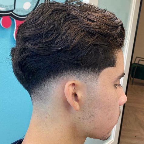 Low Fade Slick Back, Slick Back Taper Fade, Slick Back Taper, Fresh Haircuts, New Men Hairstyles, Crew Cut Haircut, Haircuts For Balding Men, Fade Haircut Curly Hair, Men Fade Haircut Short