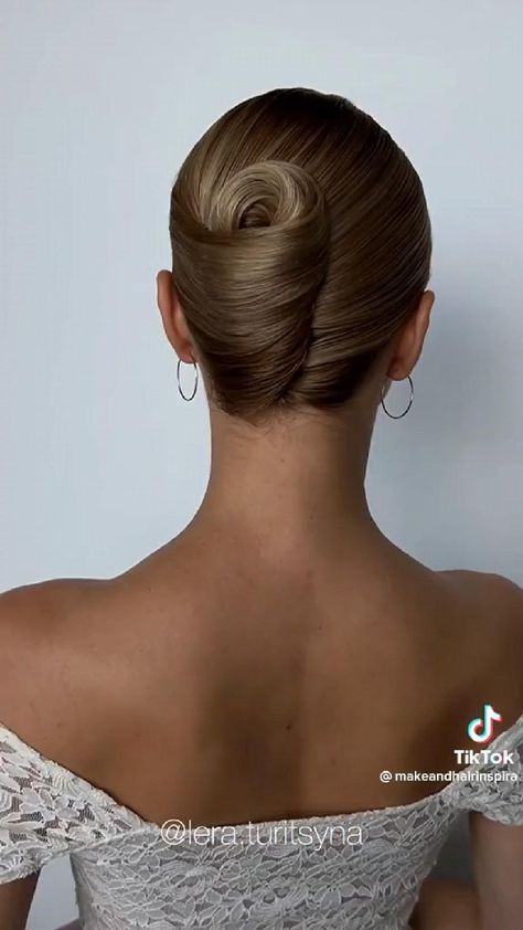 Guest Hair, Hair Bun Tutorial, Bridal Hair Updo, Easy Hair Updos, Long Hair Wedding Styles, Hairstyle Tutorial, Low Bun, Hair Up Styles, Bun Hairstyles For Long Hair