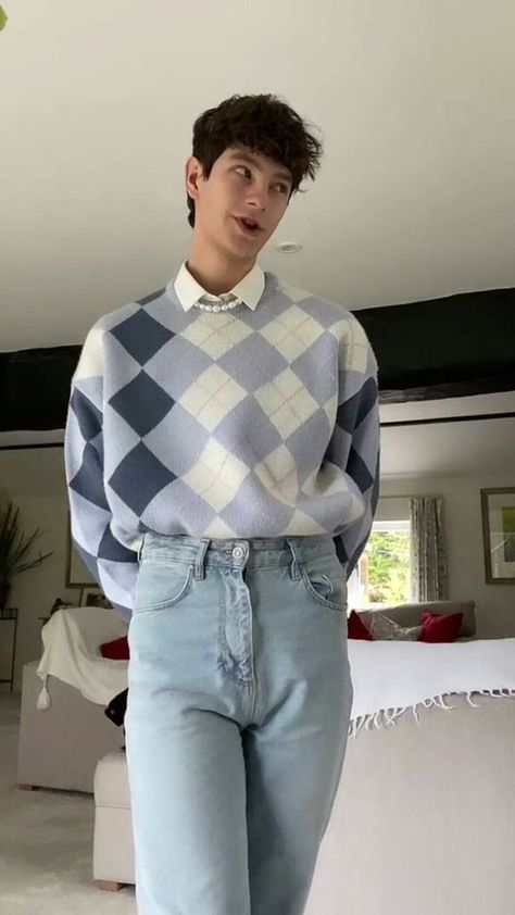 Preppy Fashion Aesthetic Men, Preppy Outfits Masculine, Queer Preppy Style, Preppy Masculine Outfits, Masc Preppy Outfits, Pastel Blue Outfit Men, Preppy Outfits For Boys, Pastel Masculine Outfits, Blue Masc Outfits