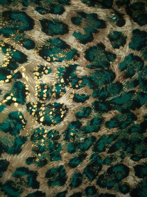 Teal Leopard Print Wallpaper, Green Glamour Aesthetic, Teal And Brown Aesthetic, 00s Aesthetic Wallpaper, Bedroom Inspiration Cozy, Dramatic Wedding Makeup, 00s Aesthetic, Charlie Brown Halloween, Green Y2k