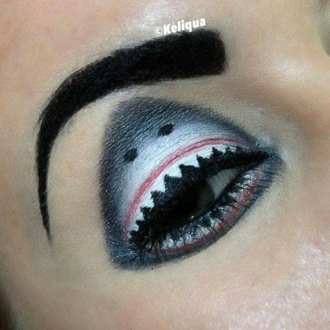 Shark Eye... Shark Makeup, Shark Eyes, Shark Stuff, Halloween Eye Makeup, Halloween Eyes, Unique Makeup, Fx Makeup, Crazy Makeup, Sfx Makeup