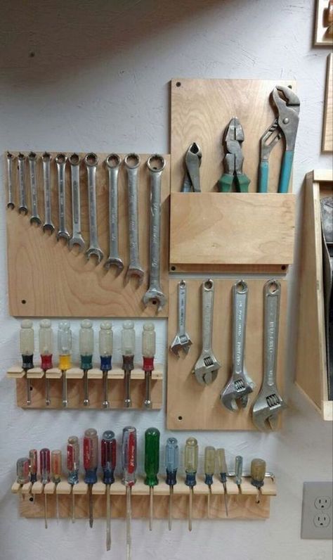 Art Storage Ideas, Ideas To Save Money, Garage Organization Ideas, Koti Diy, Garage Organization Tips, Garage Organisation, Storage Shed Organization, Garage Workshop Organization, Garage Tool Organization