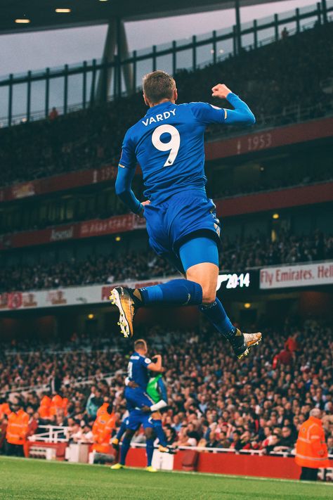 Vardy Leicester, Leicester City Football Club, Leicester City Fc, Jamie Vardy, Football Images, Best Football Players, Soccer Guys, Football Photos, Sports Images