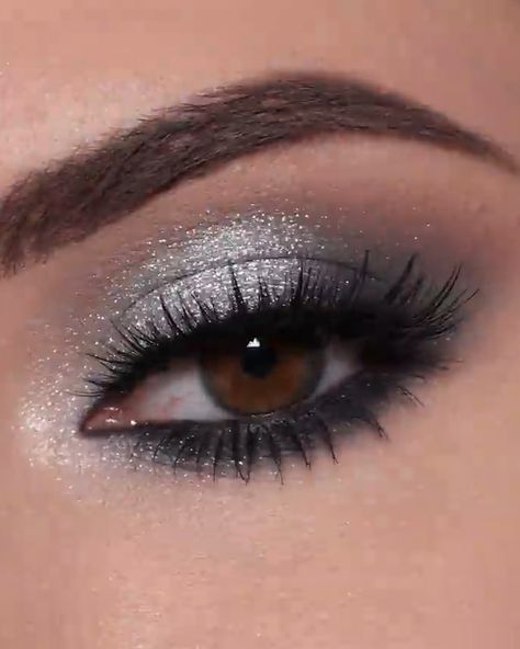 A beautiful eye makeup look in grey🤩 | A beautiful eye makeup look in grey🤩 | By MetDaan Makeup Grey Black Eye Makeup, Smokey Eye Makeup Gray, Bold Silver Eye Makeup, Grey Makeup For Brown Eyes, Black Smokey Eye With Silver Glitter, Silver Glitter Eye Makeup Tutorial, Black And Grey Makeup Looks, Shimmery Smokey Eye, Eye Makeup Grey Eyes