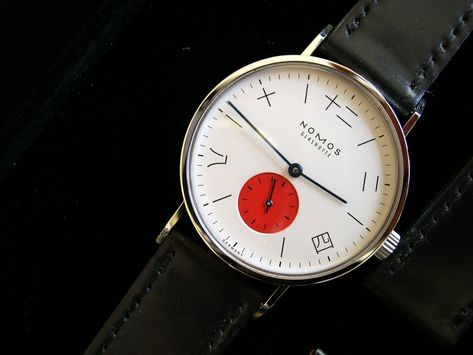 Nomos Tangente Toki / Limited Edition von 100 Nomos Watch, Minimal Watch, Mens Accessories Fashion, Beautiful Watches, Patek Philippe, Nixon, Watch Collection, Mechanical Watch, Watches Jewelry