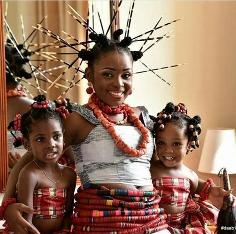 Calabar Wedding : Some Wedding Attires In Calabar Calabar Traditional Attire, Cross River Traditional Attire, Nigerian Tribes, Latest Wedding Gowns, Wedding Trailer, Bride Attire, Traditional Marriage, Cross River, Nigerian Weddings