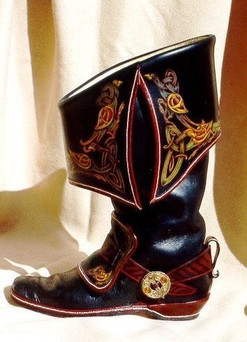 Pirate Shoes, Rococo Punk, Cavalier Boots, 1600 Fashion, Halloween Boots, Whimsical Shoes, Pirate Boots, Pirate Outfit, Pirate Woman