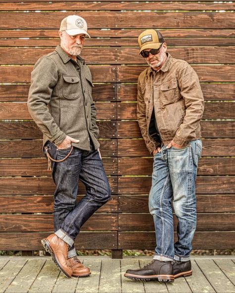 Rugged Style Men Outfit, Rugged Gentleman Style, Rustic Mens Fashion, Gentleman Style Outfits, Mens Wardrobe Essentials, Old Man Fashion, Older Mens Fashion, Mens Fashion Vintage, Raw Denim Jeans