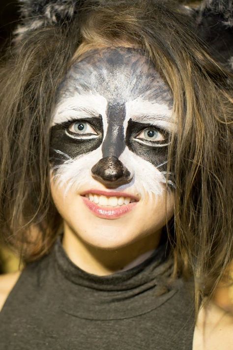 raccoon face paint, Halloween costume, raccoon costume Raccoon Face Paint, Pig Face Paint, Raccoon Makeup, Face Paint Halloween, Raccoon Costume, Raccoon Face, Paint Halloween, Deer Makeup, Animal Aesthetic