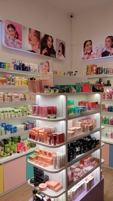 Skincare Store Design Shops, Small Beauty Supply Store Design, Rak Kosmetik Aesthetic, Cosmetics Shop Design Store Interiors, Skincare Store Design, Cosmetic Shop Interior Design, Cosmetics Store Design, Cosmetic Store Design, Cosmetic Shop Design