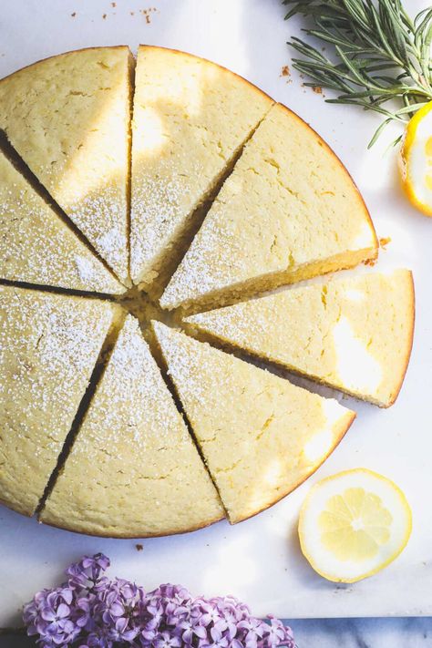 Lemon Rosemary Olive Oil Cake - Elle & Pear Infusing Olive Oil, Lemon Rosemary Olive Oil Cake, Rosemary Olive Oil Cake, Olive Oil Cake Recipe, Rosemary Olive Oil, Lemon Olive Oil Cake, Fluffy Cake, Italian Olives, Oil Cake