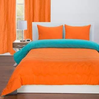 Crayola Reversible Solid 2-Piece Twin Comforter Set in Blue Green/Granny Smith Apple. #reversiblequilt #orangedecor #bedding #afflnk #funkthishouse Vibrant Bedding, Howleen Wolf, Bedroom Turquoise, Kids Comforters, Orange Bedding, Twin Comforter Sets, Bedroom Orange, Shabby Chic Dresser, Reversible Comforter