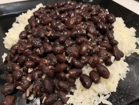 Cuban White Rice and Beans in 5 Minutes! Minute White Rice Recipes, White Rice And Beans Recipe, Cuban White Rice, White Rice And Beans, White Rice And Black Beans, Rice With Beans, White Rice Recipes, Rice And Beans Recipe, Black Beans And Rice