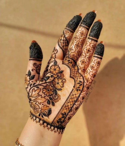 Mehendi Design For Wedding, Front Hand Mehndi Designs Simple, Mehndi Stain, Hand Mehndi Designs Simple, Mehndi Designs For Brides, Front Hand Mehndi Designs, Trending In 2023, 2023 Weddings, Mehndi Designs Simple