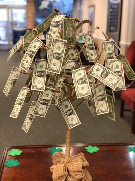 Money Tree Retirement Ideas, How To Make A Money Tree, Money Themed Birthday Party, Creative Cash Gift Ideas, Gift Money Ideas, Diy Money Tree, Money Tree Ideas, Money Decorations, Care Package Decorating