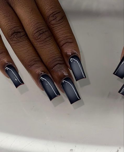 Short Monochrome Nails, Black And White Pearl Nails, Black And Gray Nail Ideas, Black Square Nail Designs, Dark Grey Nail Ideas, Black Nails With Chrome, Black And Brown Nails, Black Chrome Nails Designs, Nails Bailarina