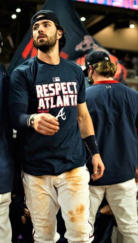 Dansby Swanson Wallpaper, Braves Wallpaper, Atlanta Braves Wallpaper, Mlb Baseball Players, Hot Baseball Players, Dansby Swanson, Gorgeous Guys, Braves Baseball, Baseball Boys