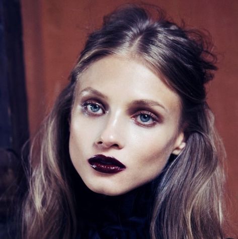 Vampy Lips Makeup, Victorian Makeup, Vamp Makeup, Vogue Makeup, Vampy Makeup, Dark Lipstick, Ethereal Makeup, Gothic Makeup, Goth Makeup