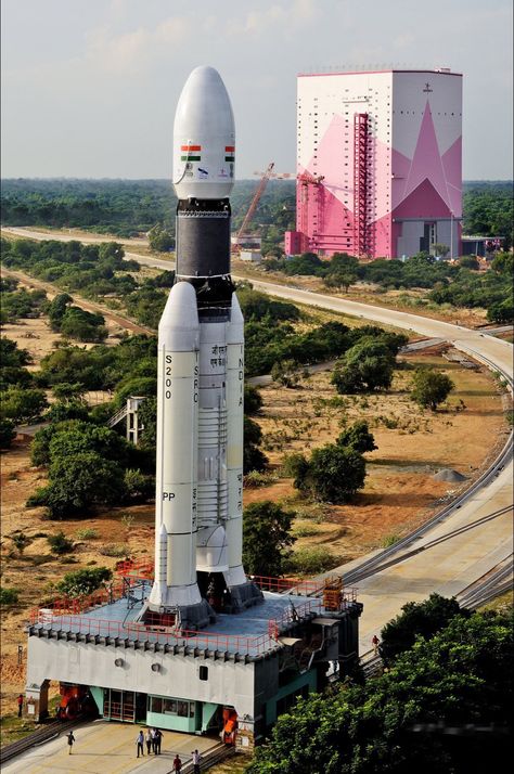 ISRO space centre , Sriharkota Chandrayan 3 Image Rocket, Isro India Spaces, Isro India Spaces Wallpaper, Isro Rocket, Nasa Space Pictures, Isro India, Indian Space Research Organisation, Nasa Space Program, Cosmos Space