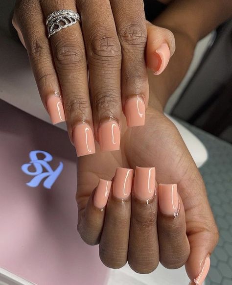 Short Nails On Black Women, Peach Short Nails, Short Peach Nails, Modest Nails, Short Nails Black Women, Peach Acrylic Nails, Mom Nails, French Manicure Acrylic Nails, Elegant Touch Nails