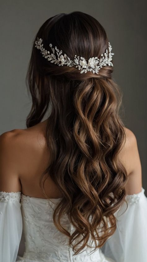 Discover stunning Elegant Wedding Hairstyles for every hair type and length including Half Up Half Down styles Long hair updos Veil hairstyles Simple Down dos Short hair options and Classy Low Buns Whether you have long or short hair find the perfect look with our elegant and timeless hairstyles Simple Bride Hair Down, Bridal Hair Down With Headpiece, Low Bun Wedding Hair With Veil, Wedding Hair For Bride With Veil, Wedding Hair Accessories With Veil, Bride Hair Down With Veil, Glamorous Wedding Hairstyles, Bridesmaid Updo Hairstyles, Bride Bun