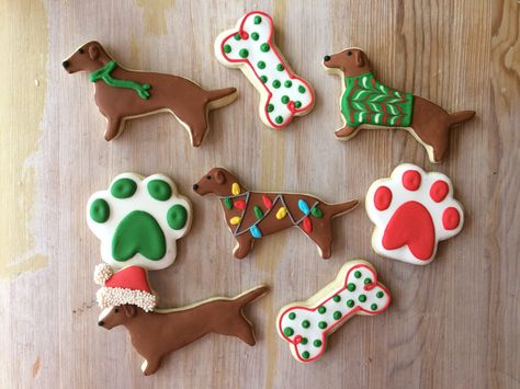 Christmas Dog Cookies Decorated, Dachshund Cookies Decorated, Christmas Dog Cookies, Dachshund Cookies, Dog Christmas Cookies, Dog Cookies Decorated, Dog Cookie Recipes, Snow Cookies, Outdoor Christmas Party