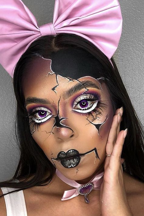 Creepy Doll Halloween Costume, Scary Doll Makeup, Doll Makeup Look, Makeup Looks For Halloween, Baby Doll Makeup, Creepy Doll Costume, Creepy Doll Makeup, Broken Doll Costume, Cracked Doll Makeup