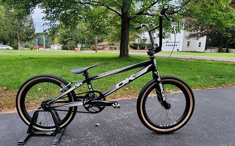 Dirt Jumper, Bmx Racing, Bike Bike, Bmx Bicycle, Bmx Bikes, Racing Bikes, Bmx, A Black, The White