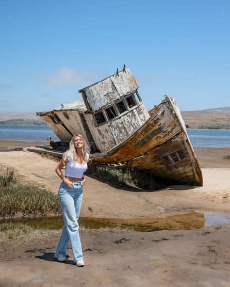 S.S. Point Reyes Shipwreck Things to do in Point Reyes, places to eat in Point Reyes, and where to stay in Point Reyes. #pointreyes #northerncalifornia #visitcalifornia #california #californiatravel #bayarea #pointreyesnationalseashore Point Reyes Photoshoot, Canaveral National Seashore, California Activities, Point Reyes California, Solvang California, Rocky Point Mexico Beach, Seaboard Coast Line Railroad, Point Reyes National Seashore, California Travel Guide