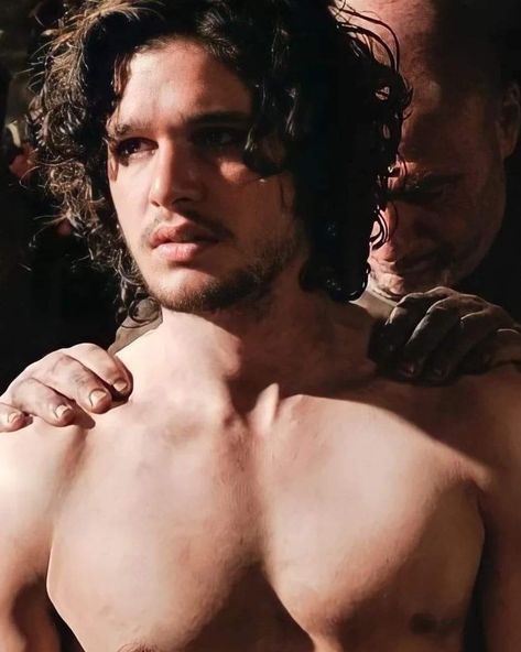 Kitt Harrington, Kit Harrington Hair, Jon Snow Actor, Got Jon Snow, Jon Snow And Daenerys, Kit Harrington, John Snow, King In The North, Jon Bernthal