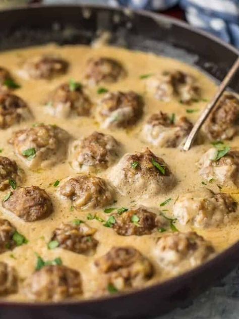 Stanley Tucci 🍛 | SWEDISH MEATBALLS RECIPE Meatballs Swedish, Swedish Meatball Sauce, Easy Swedish Meatball Recipe, Swedish Meatballs Recipe, Swedish Meatballs Easy, Turkey Gravy Recipe, Meatball Sauce, Meatball Recipes Easy, The Cookie Rookie