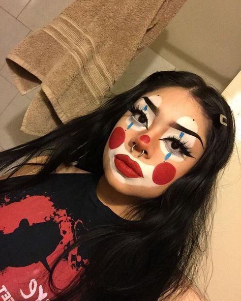 Shay Aesthetic, Boo Boo The Fool, Diff Aesthetics, Clown Ideas, Creepy Clown Makeup, Cute Clown Makeup, Face Mask Halloween, Clown Core, Clown Halloween Costumes