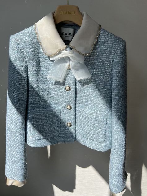 Chanel Jacket Outfit Classy, Chanel Jackets For Women, 2024 Jacket Trends, Korean Tweed Outfit, Vintage Chanel Outfit, Chanel Outfits Women, Channel Coat, Chanel Aesthetic Outfit, Vintage Outfits For Women