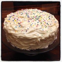 Simple White Cake - Allrecipes.com Basic White Cake, Easy White Cake Recipe, Best White Cake Recipe, Simple White Cake, Homemade White Cakes, Buttercream Icing Recipe, Lemon Cream Cheese Frosting, White Cake Recipe, Wedding Cake Recipe