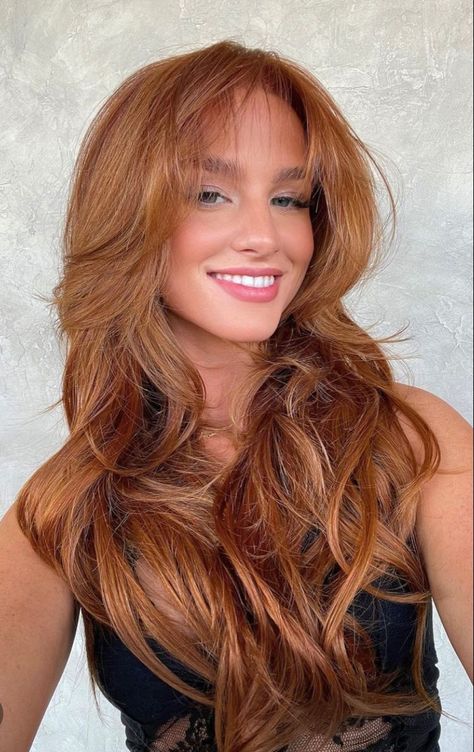 Blonde Brown Copper Hair, Amber Colored Hair, Copper Hair And Bangs, Copper Fringe Hair, Layered Hair Redhead, Long Ginger Hair With Layers, Ginger Bangs Hair, Auburn Hair Inspiration, Julia Red Hair