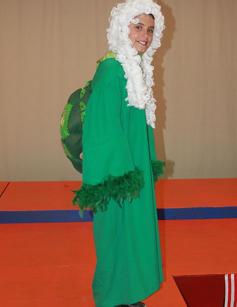 Yertle the turtle Yertle The Turtle Costume, Seusical Musical, Suessical Costumes, Seussical Musical, Yertle The Turtle, Seussical Jr, Theater Props, Seussical Costumes, Turtle Costume