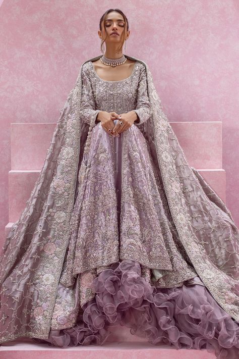 Annus Abrar - Women's clothing Designer. Liliana Lavender Walima Dress, Light Purple Lehenga, Wedding Lehangas, Lilac Lehenga, Shaadi Outfits, Bestie Wedding, Lilac Dresses, Annus Abrar, Latest Bridal Lehenga Designs