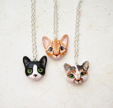 Portrait Necklace, Horn Pendant Necklace, Custom Cat, Cat Jewelry, Cat Necklace, Rhinestone Designs, Cat Portraits, Crystal Necklace Pendant, All About Cats