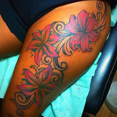 Back Leg Tattoos Women Calves, Flower Leg Tattoos Black Women, Black Female Leg Tattoos, Flower Thigh Tattoos Black Women, Tattoos For Women Thigh, Thigh Flower Tattoo Black Women, Hip And Thigh Tattoos Women Black, Flower Leg Tattoos Women, Colorful Thigh Tattoo Women Black