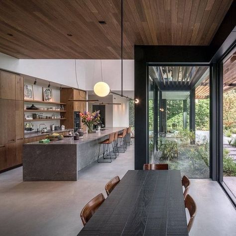 Large Dining Table In Kitchen, 12 Ft Kitchen Island, Fancy Homes, Barn Table, Interior Design Per La Casa, Kitchen And Dining Room, Glass Walls, Fancy Houses, Loft Design