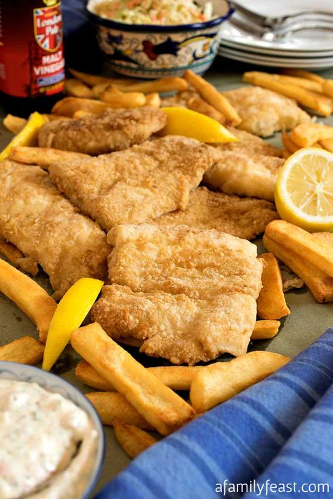 New England Seafood, Fried Catfish Recipes, Fish Batter Recipe, Haddock Recipes, Catfish Recipes, Fish Dinner Recipes, Beer Battered Fish, Seafood Restaurants, Fried Catfish